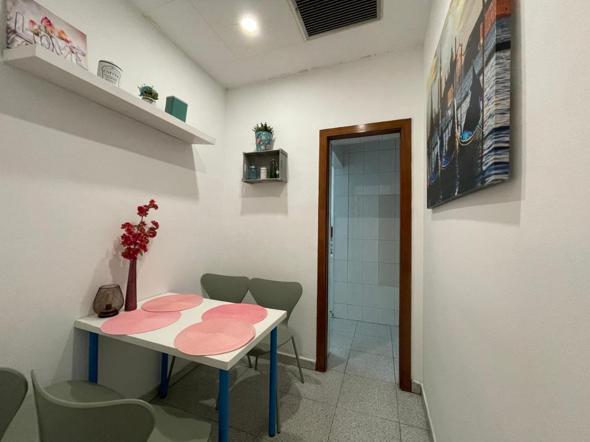Plaza Universidad Rooms 바르셀로나 외부 사진